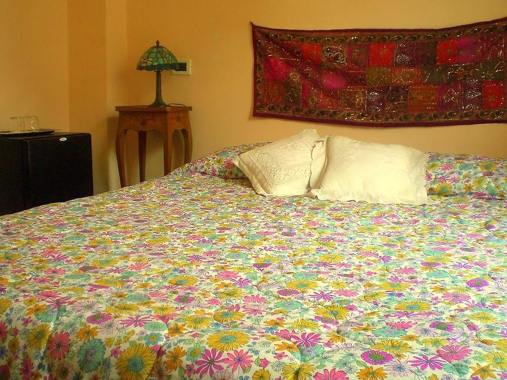 B&B Maya & Leo Genoa 0*,  Italy